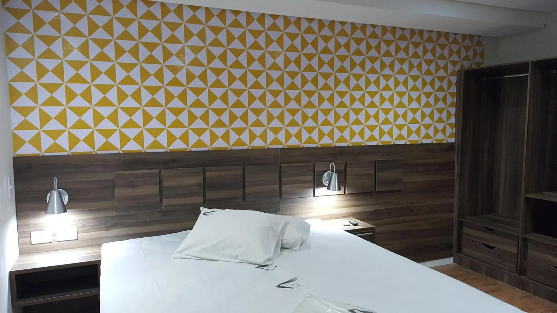 ***  Hotel Biz Sao Paulo Brazil